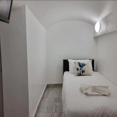 F24- Basement Single Studio Near Paddington Londres Exterior foto